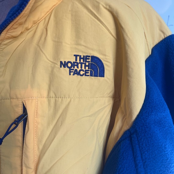 The North Face Men's Navy and Gold Denali Fleece Jacket - Picture 5 of 8